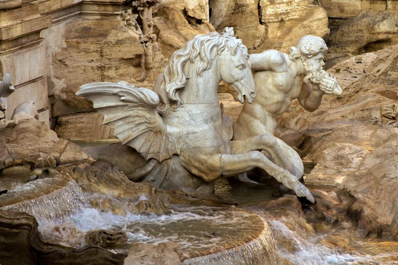 Trevi Ab Aeterno - Amazing View Of The Trevi Fountain Leilighet Roma Eksteriør bilde